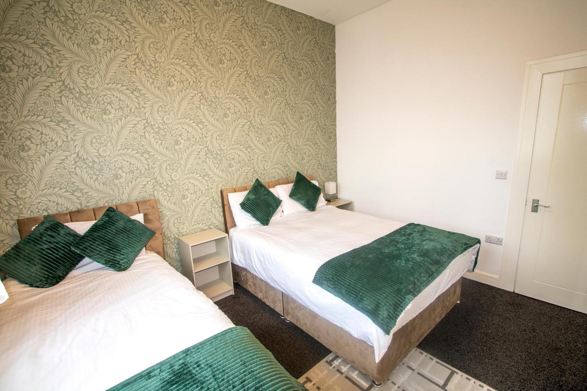 Ideal For Groups - 2 Bedroom Apartment - Free Parking, Transit Links, Close To Stadiums Manchester Buitenkant foto